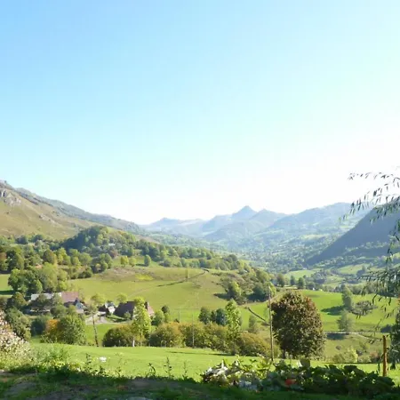 Maison De Caractere Avec Jardin, 3 Terrasses Pres Du Puy Mary, Pour 4 Pers, Confort, Activites Nature - Fr-1-742-206