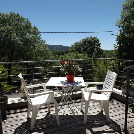 Holiday home Maison De Caractere Avec Jardin, 3 Terrasses Pres Du Puy Mary, Pour 4 Pers, Confort, Activites Nature - Fr-1-742-206